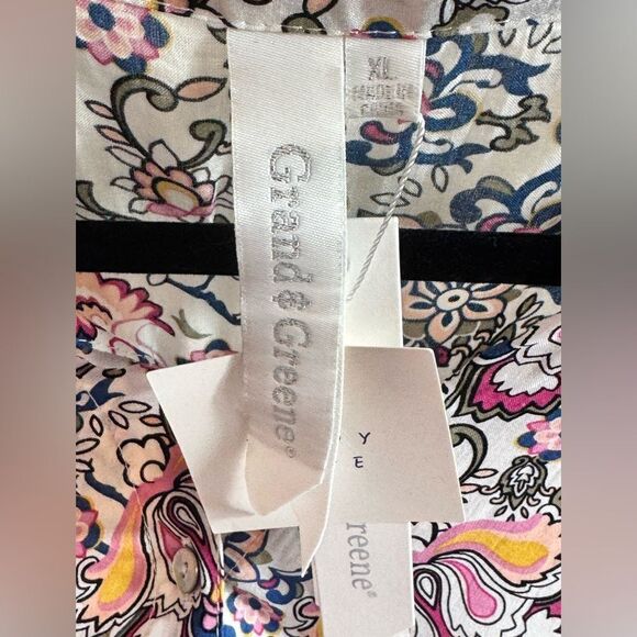 Grand and Greene Top womens Sz XL Blouse button up floral asymmetrical Boho New - Picture 12 of 13